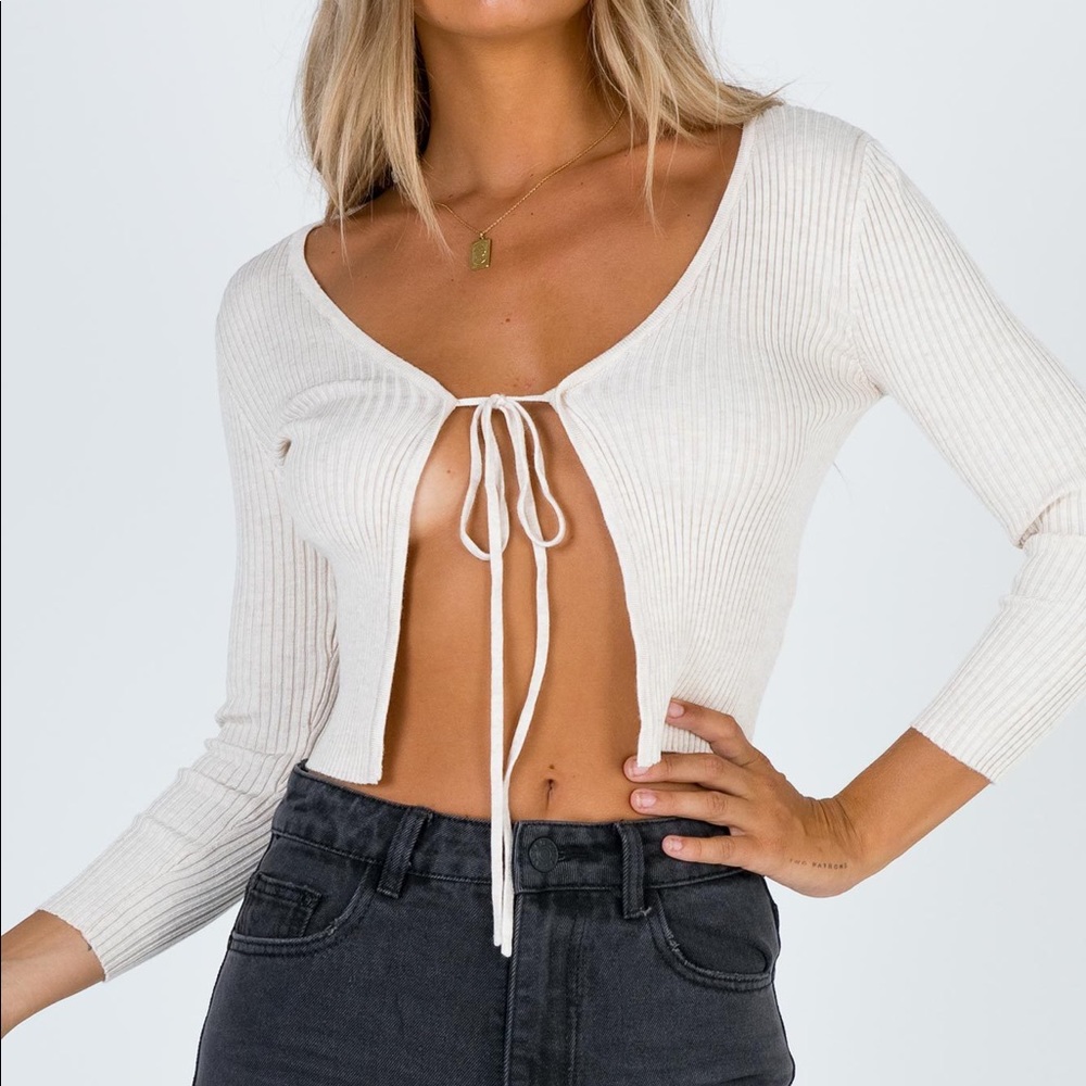 Cudal Top Beige Princess Polly